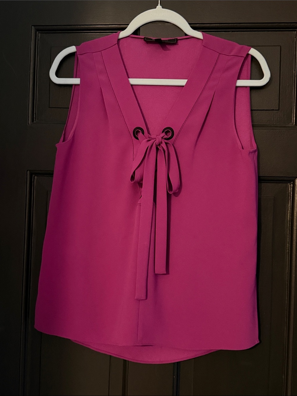 BCBGMAXAZRIA Magenta Tie Front Sleeveless Blouse XS